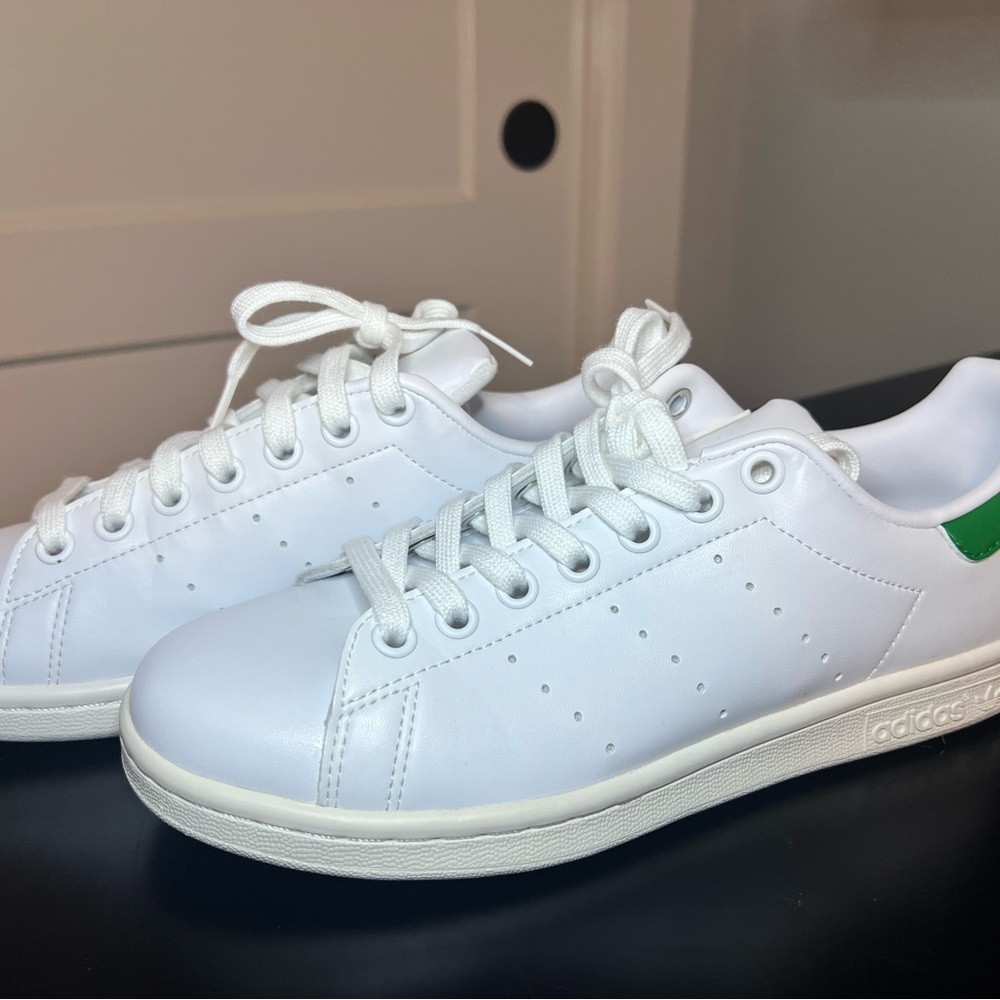 Adidas Classic White Sneakers with Green Detail